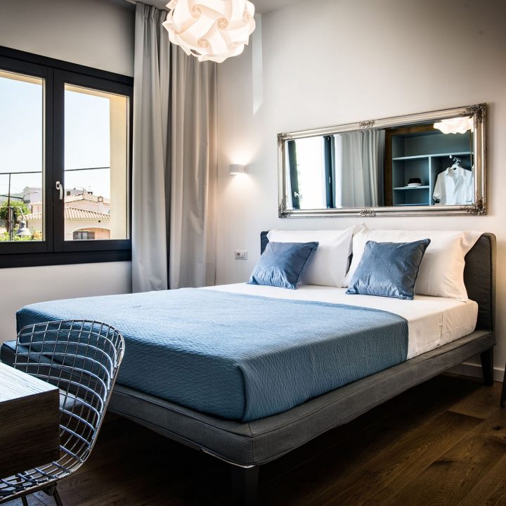 Image hover effect image