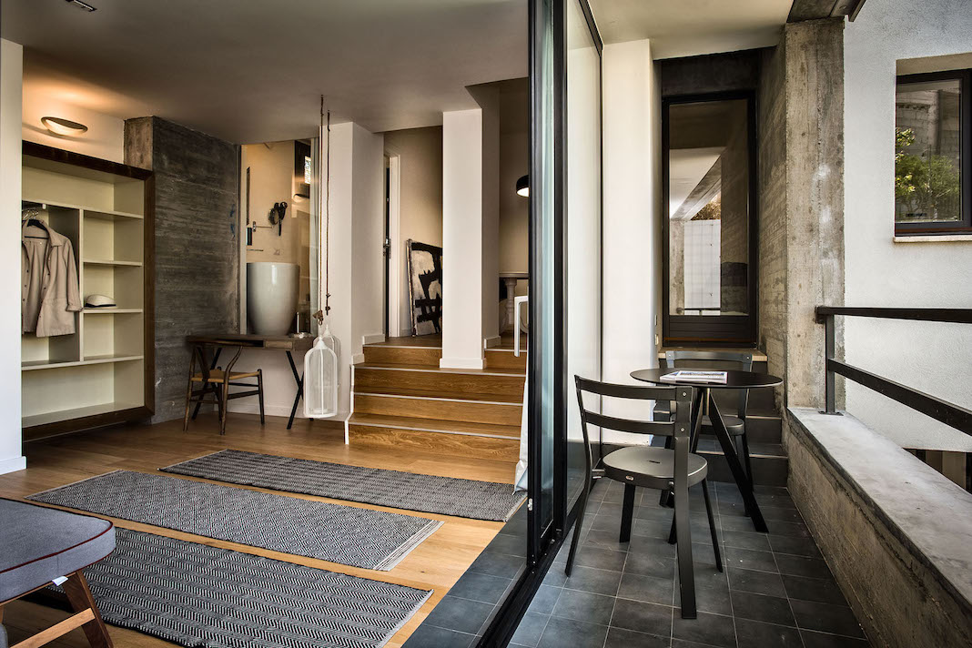 Teku-hotel-Camera-Suite-09